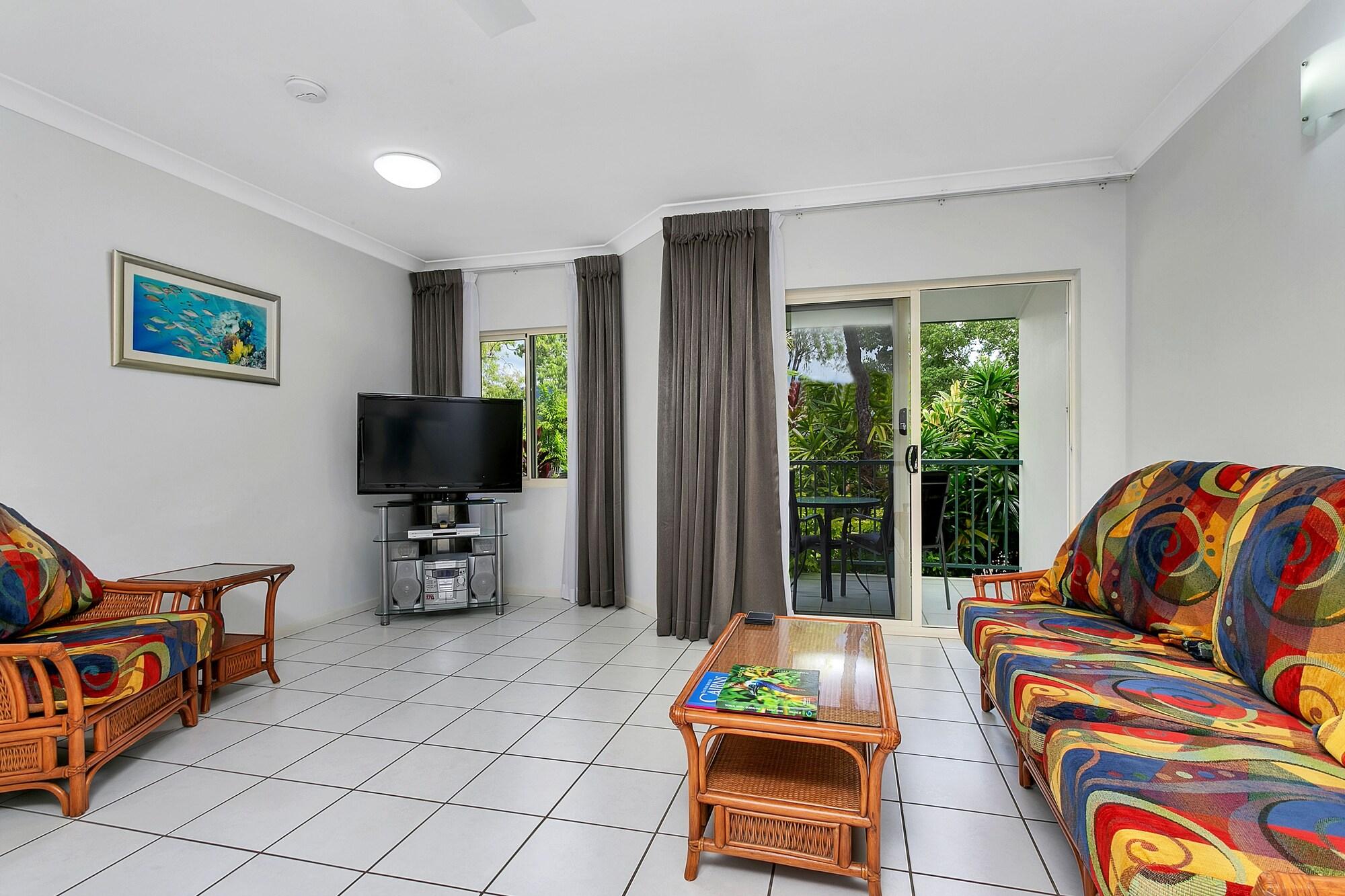 Beachfront Apartments On Trinity Beach Ngoại thất bức ảnh