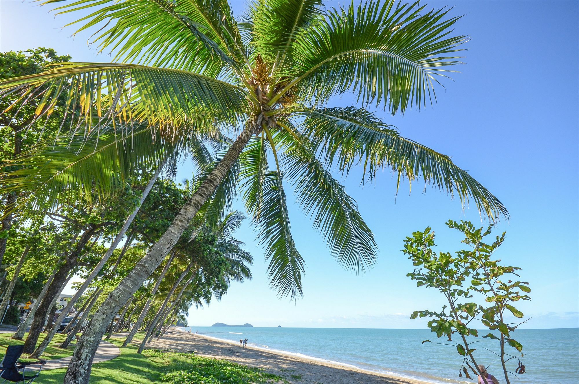 Beachfront Apartments On Trinity Beach Ngoại thất bức ảnh