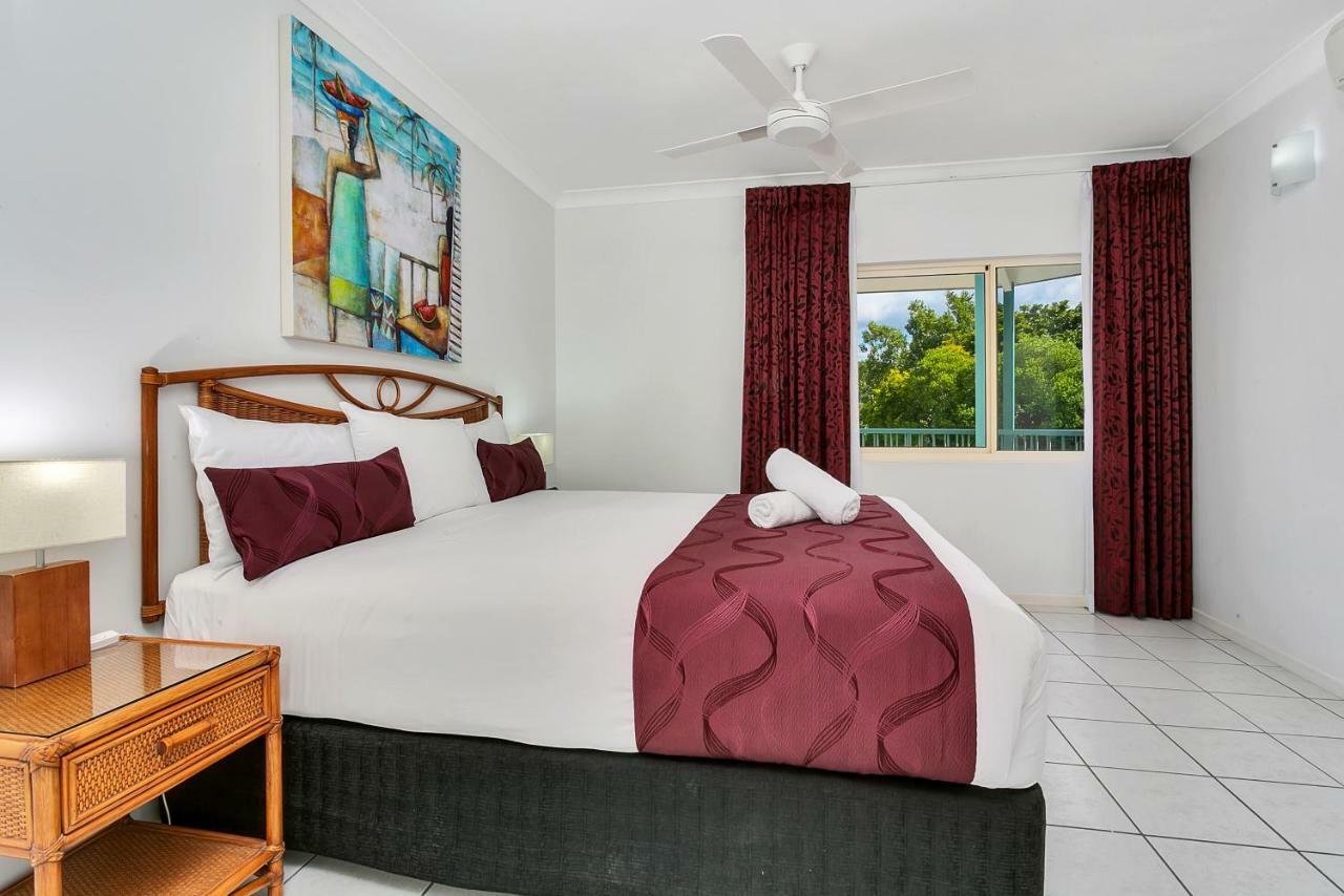 Beachfront Apartments On Trinity Beach Ngoại thất bức ảnh